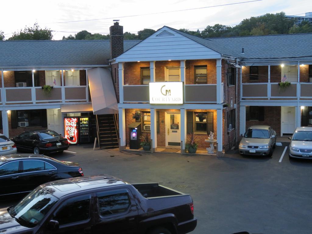 ווייט פליינס Central Motel Courtyard מראה חיצוני תמונה